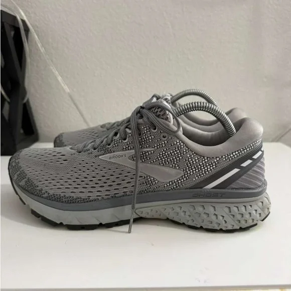 Brooks ghost 11 Men's Athletic Gray Sneakers - Picture 4 of 8